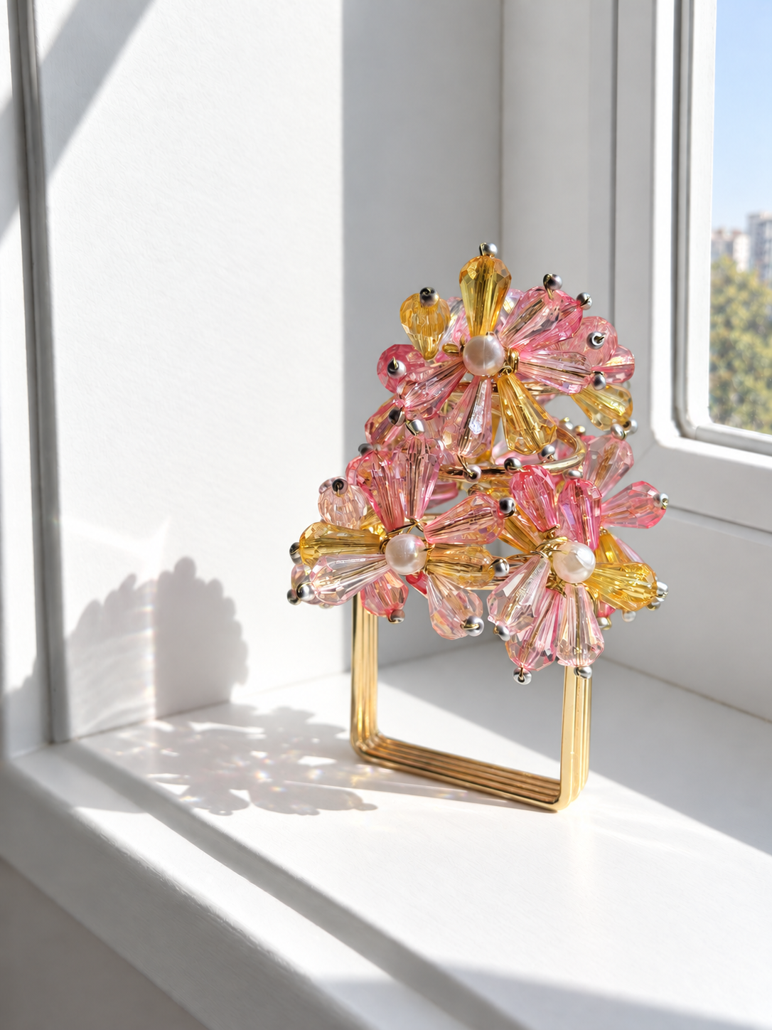 Sunset Bloom Beaded Napkin Rings – Pink, Gold & Pearl