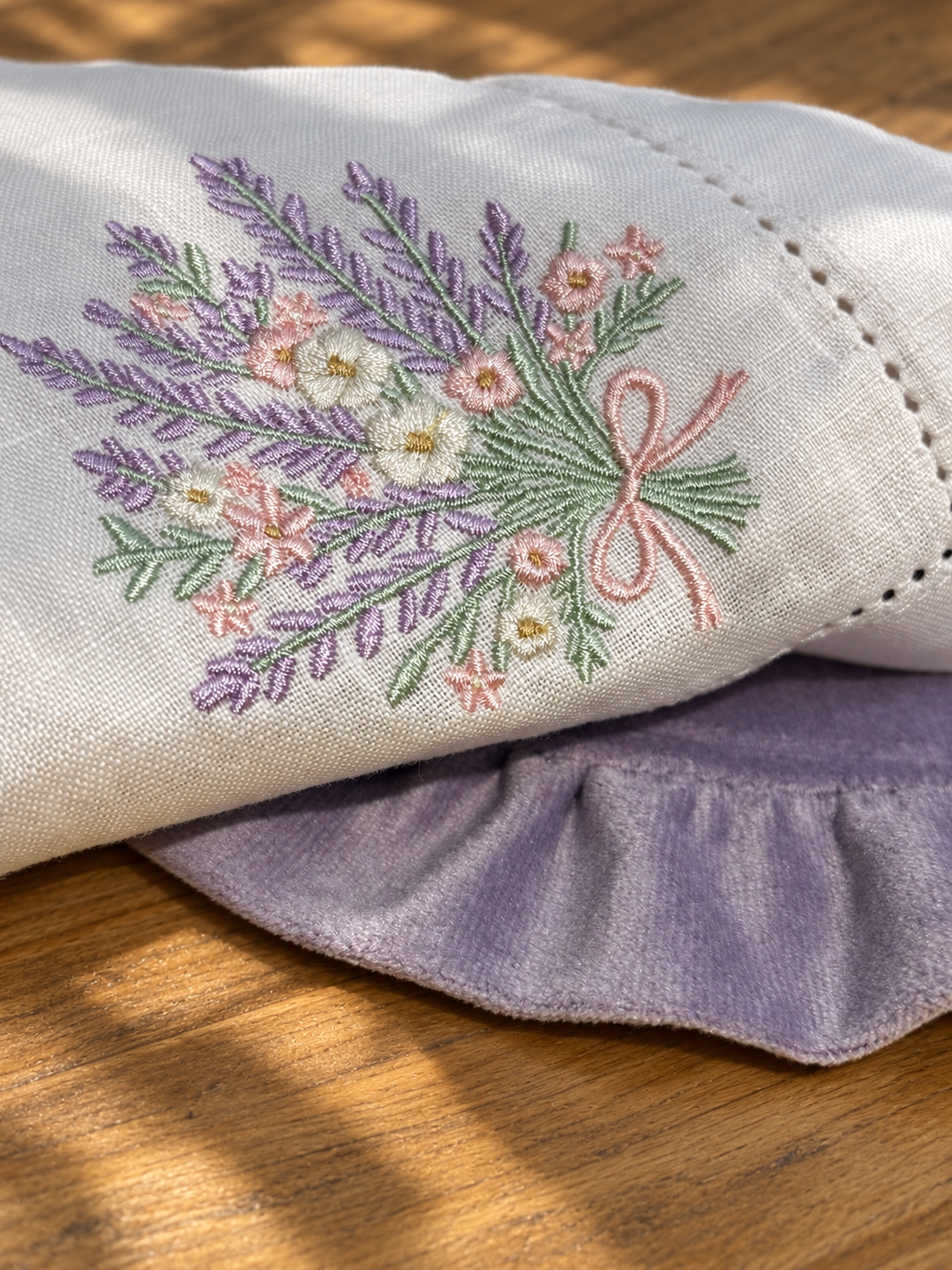 Embroidered Linen Napkin & Ruffled Velvet Placemat Set – Lavender