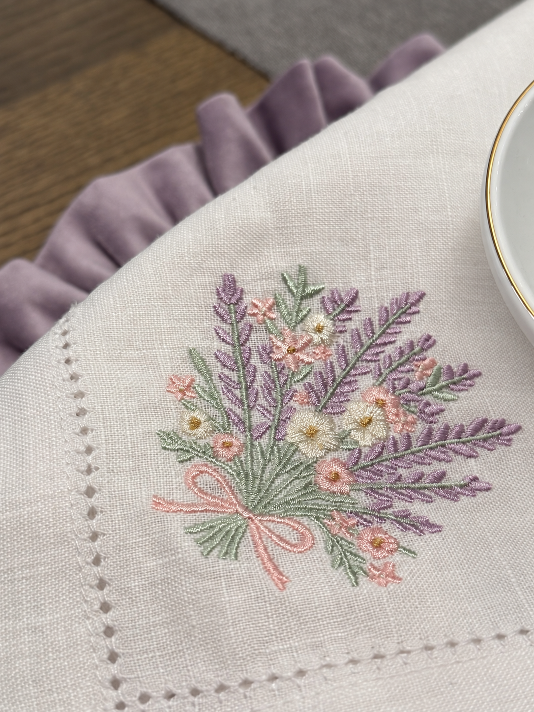 Embroidered Linen Napkin Set – Lavender Botanical